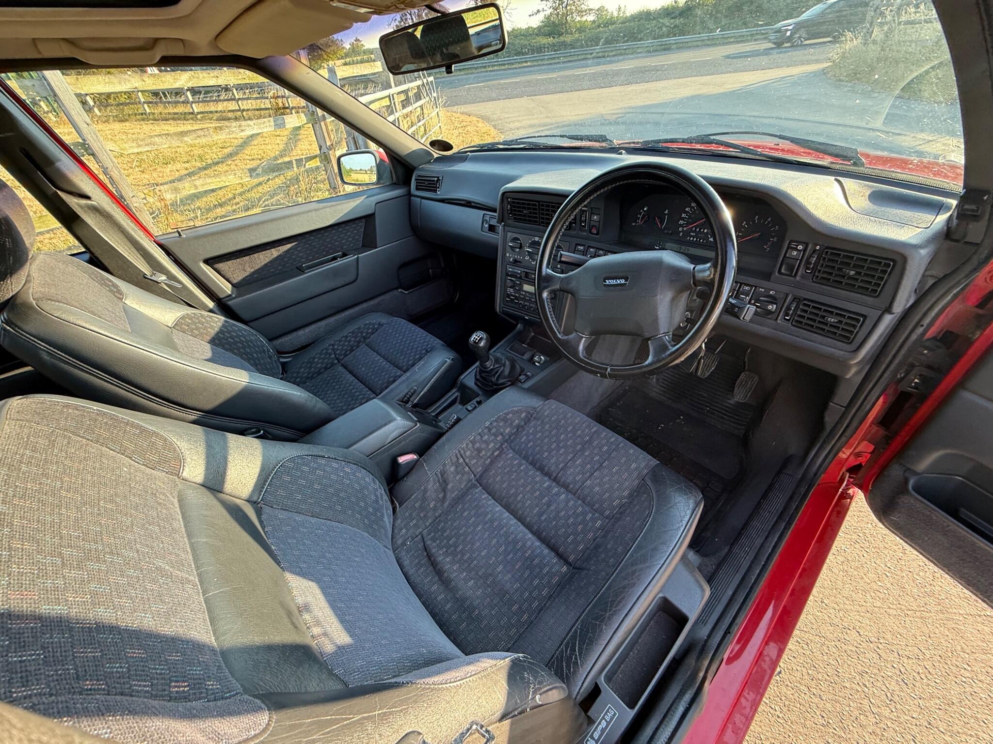 Volvo 850 2.5 20v GLT 5dr — photo 77 of 96